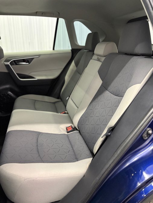 Used 2019 Toyota RAV4 XLE w/ Convenience Package AWD/4WD image 14