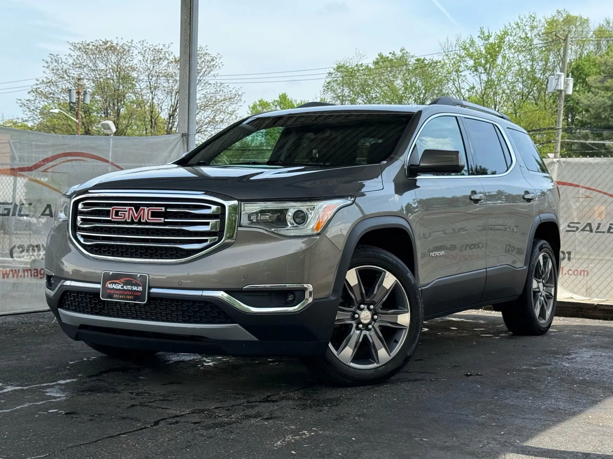 Used 2019 GMC Acadia SLT w/ LPO, Floor Liner Package image 51