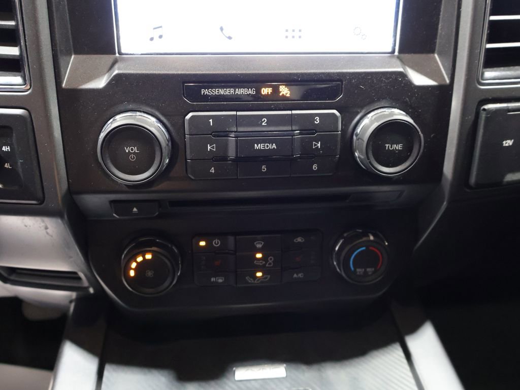 Used 2018 Ford F150 XLT w/ Equipment Group 302A Luxury AWD/4WD image 27