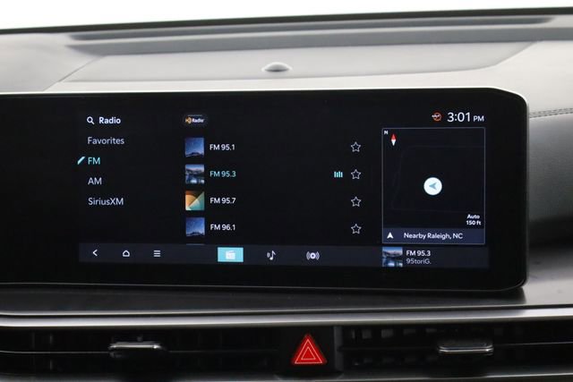 Used 2025 Kia Sorento S w/ Panoramic Sunroof Package FWD image 30
