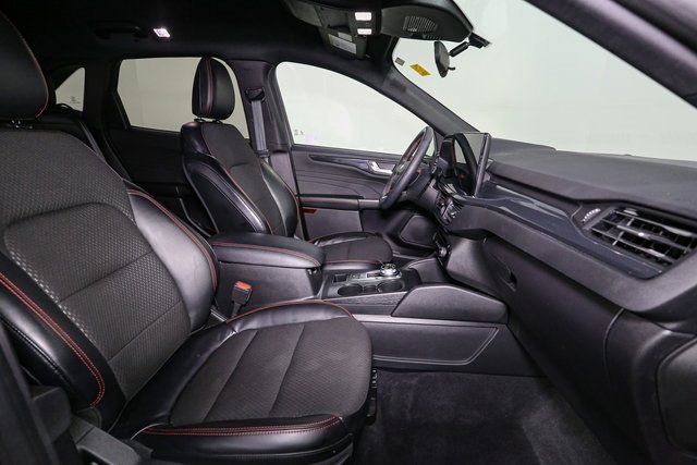 Used 2023 Ford Escape ST-Line w/ Tech Pack #1 image 17