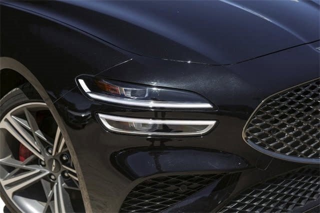 Used 2025 Genesis G70 3.3T Advanced image 7