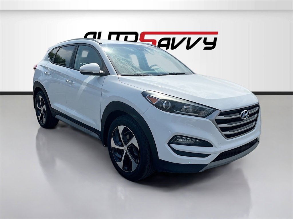 Used 2017 Hyundai Tucson Sport image 1