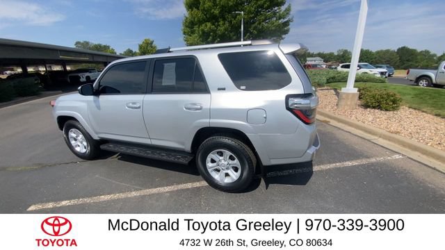 Used 2022 Toyota 4Runner SR5 AWD/4WD image 6