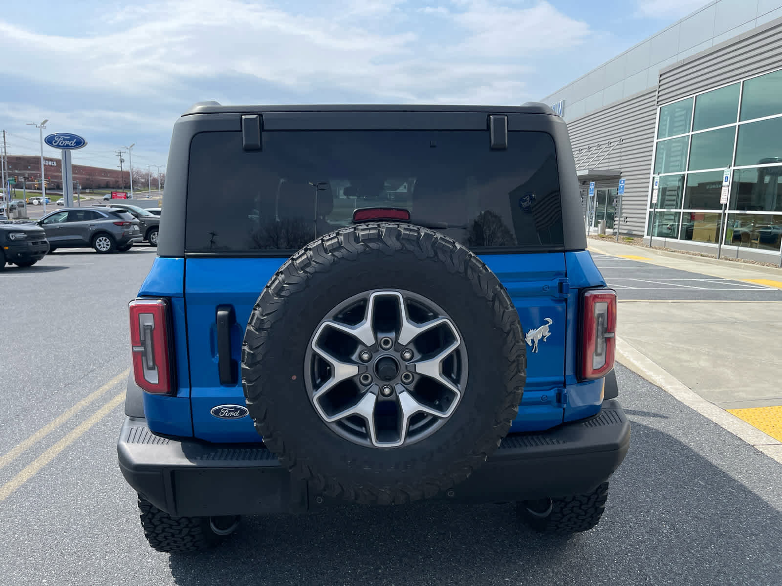 Certified 2022 Ford Bronco Badlands image 4