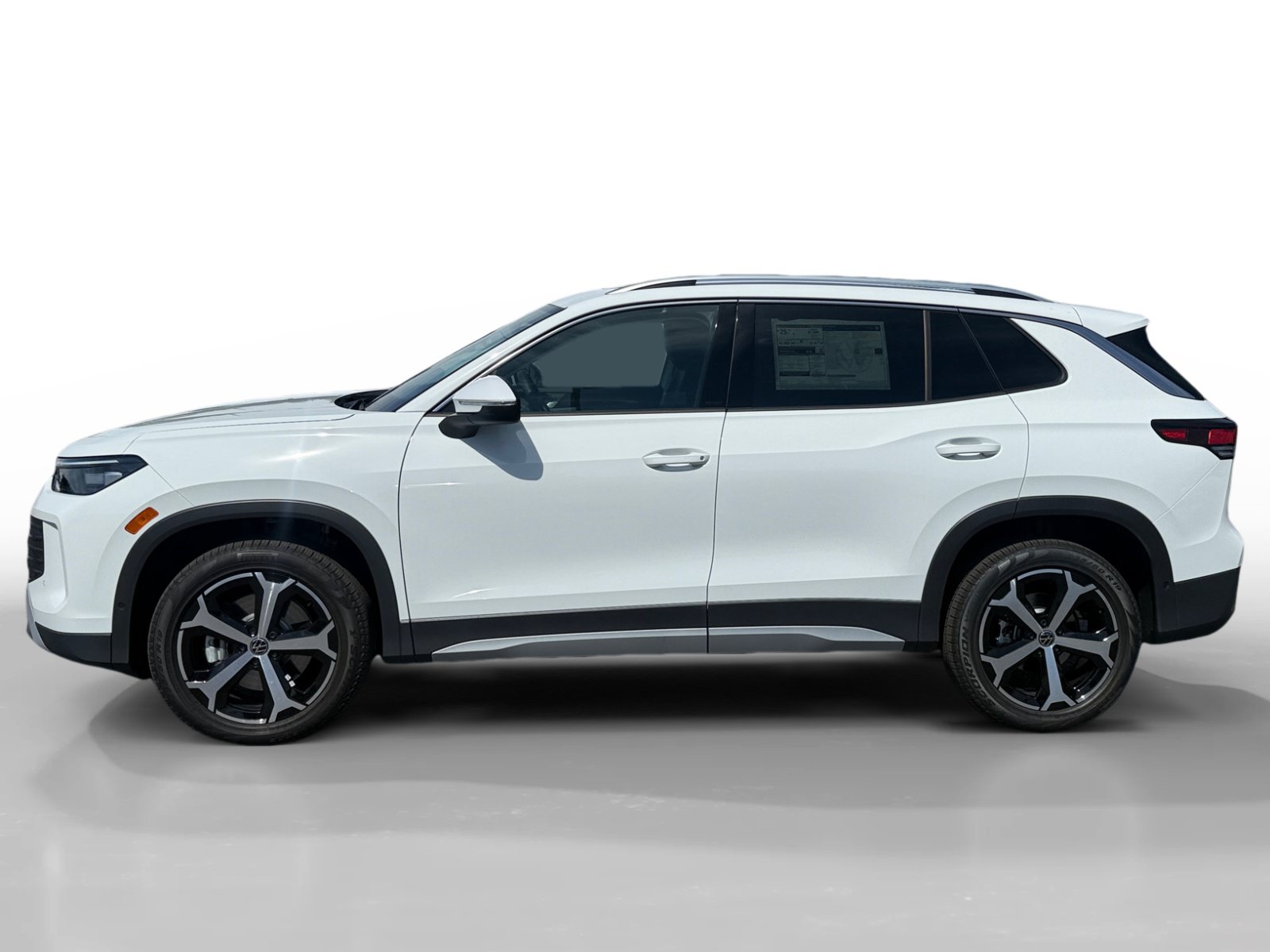 New 2026 Volkswagen Tiguan SE AWD/4WD image 2