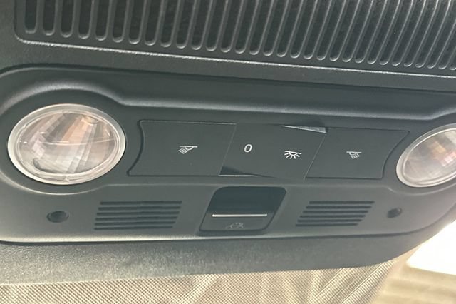 Used 2018 Volkswagen Beetle 2.0T S FWD image 33