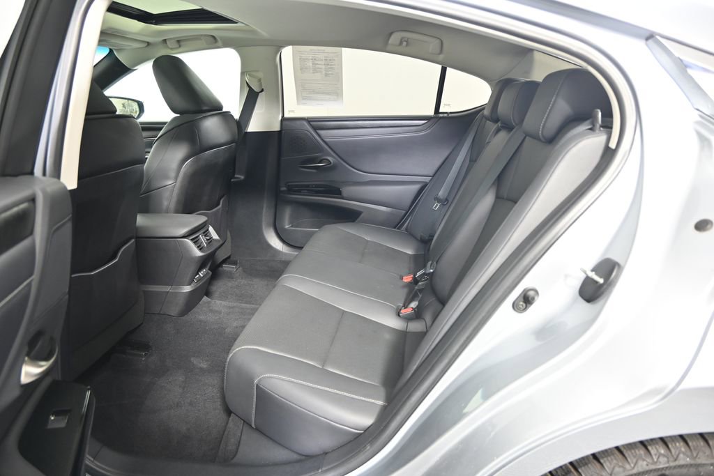 Used 2023 Lexus ES 350 w/ Premium Package FWD image 18