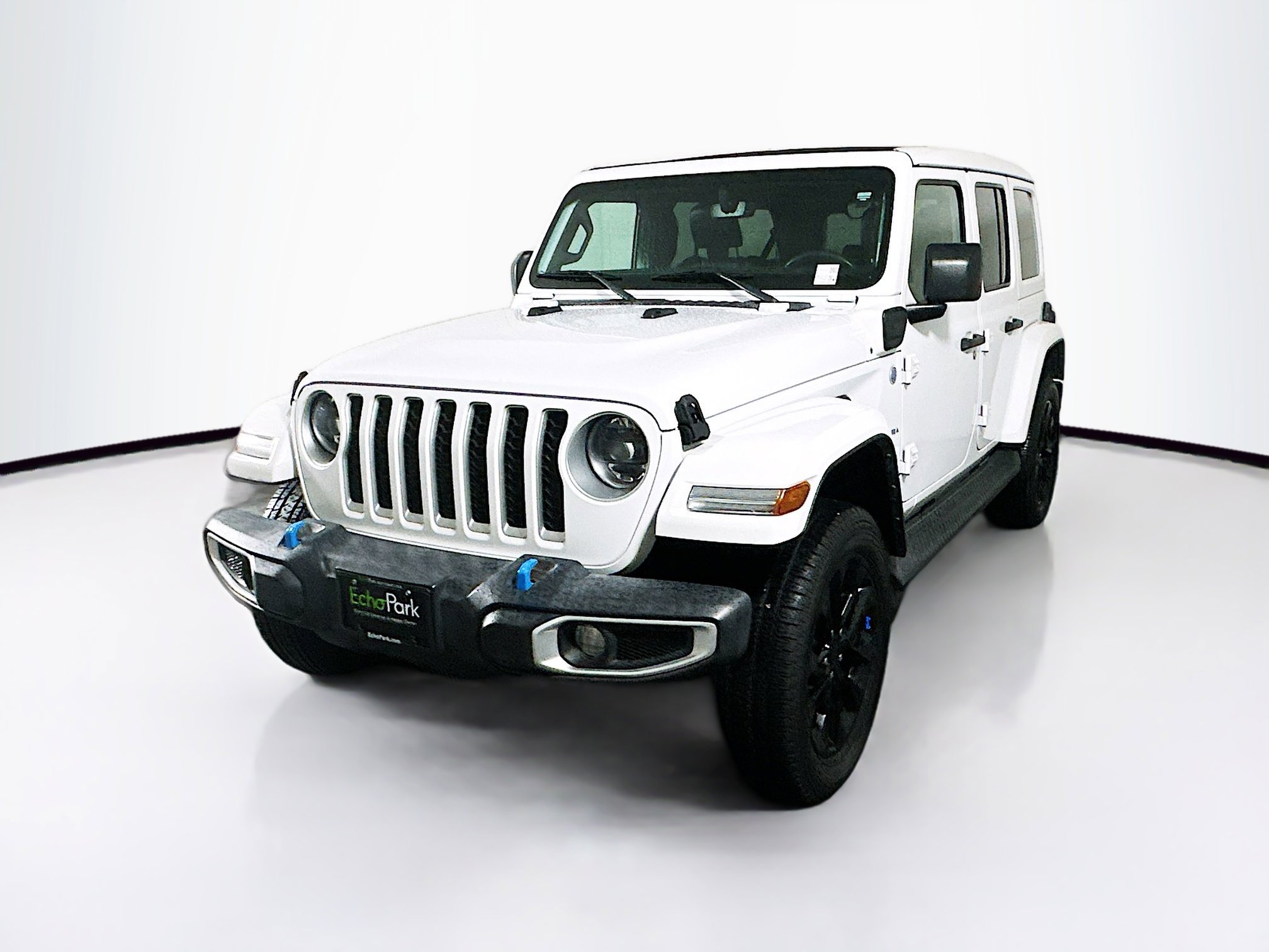 Used 2023 Jeep Wrangler Sahara image 3