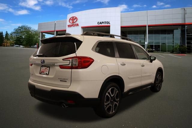 Used 2025 Subaru Ascent Touring w/ Popular Package #2 AWD/4WD image 3