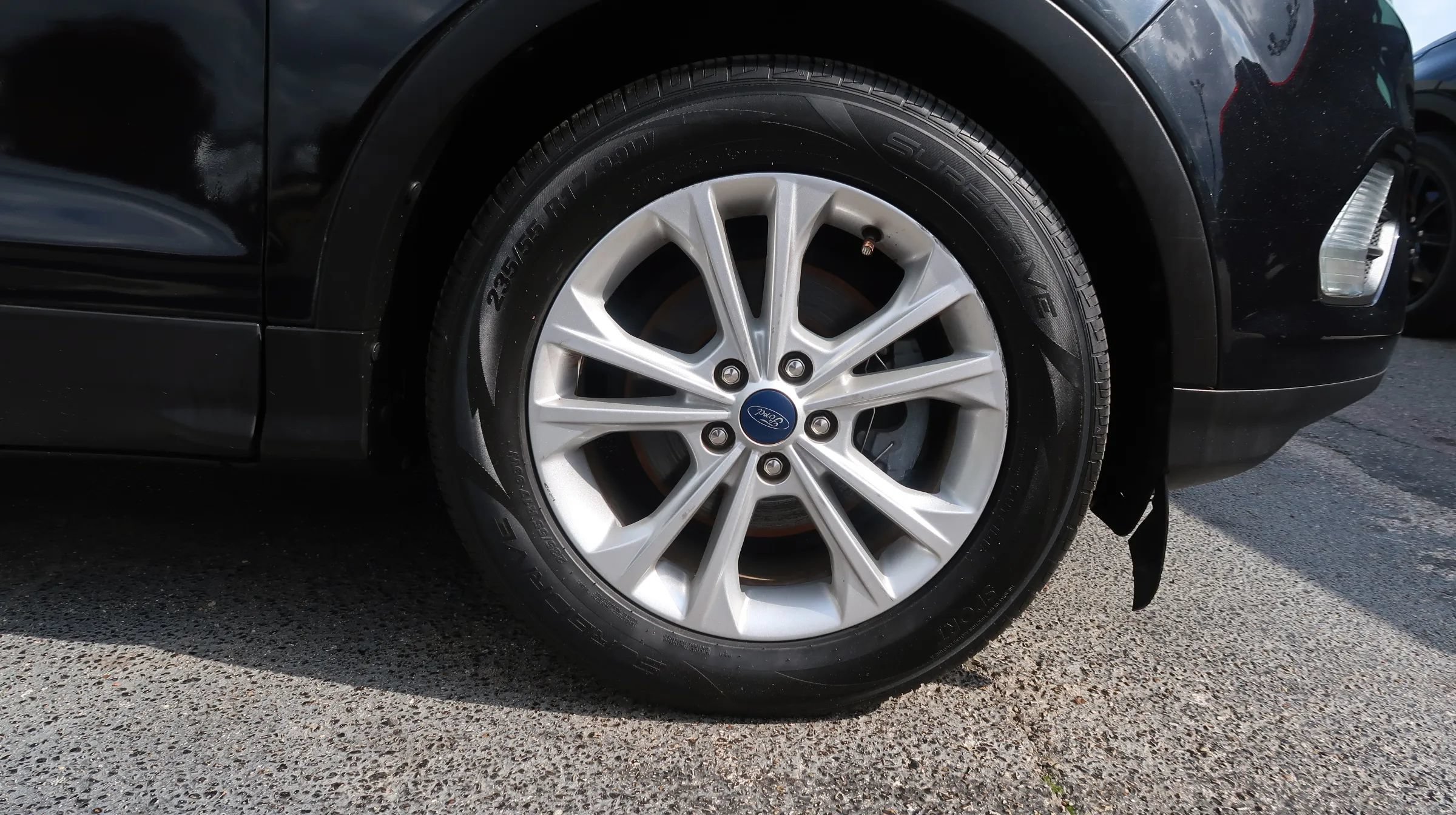Used 2019 Ford Escape SE FWD image 46