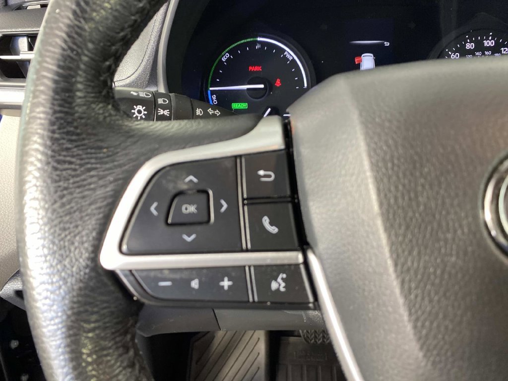 Used 2024 Toyota Sienna XLE w/ XLE Plus Package AWD/4WD image 16
