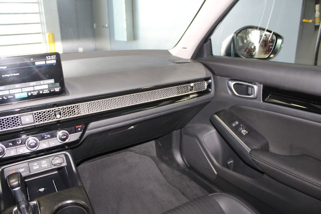 Used 2023 Honda Civic Touring image 25