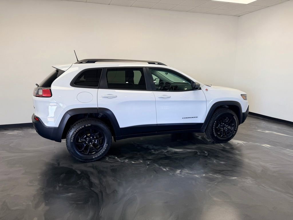 Used 2020 Jeep Cherokee Trailhawk w/ Cold Weather Group AWD/4WD image 8