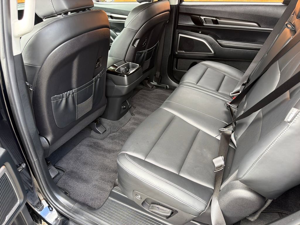 Used 2024 Kia Telluride LX image 30