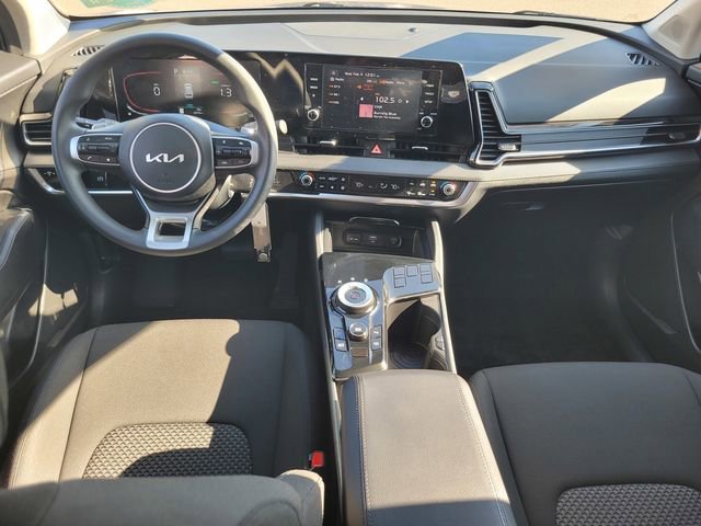 Used 2025 Kia Sportage LX image 14
