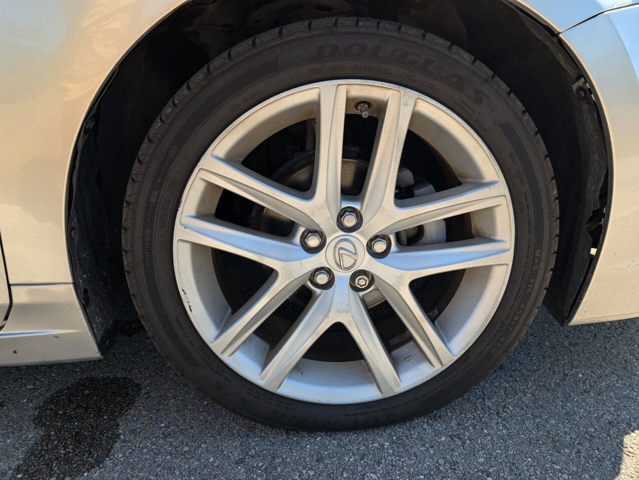 Used 2015 Lexus CT 200h image 31