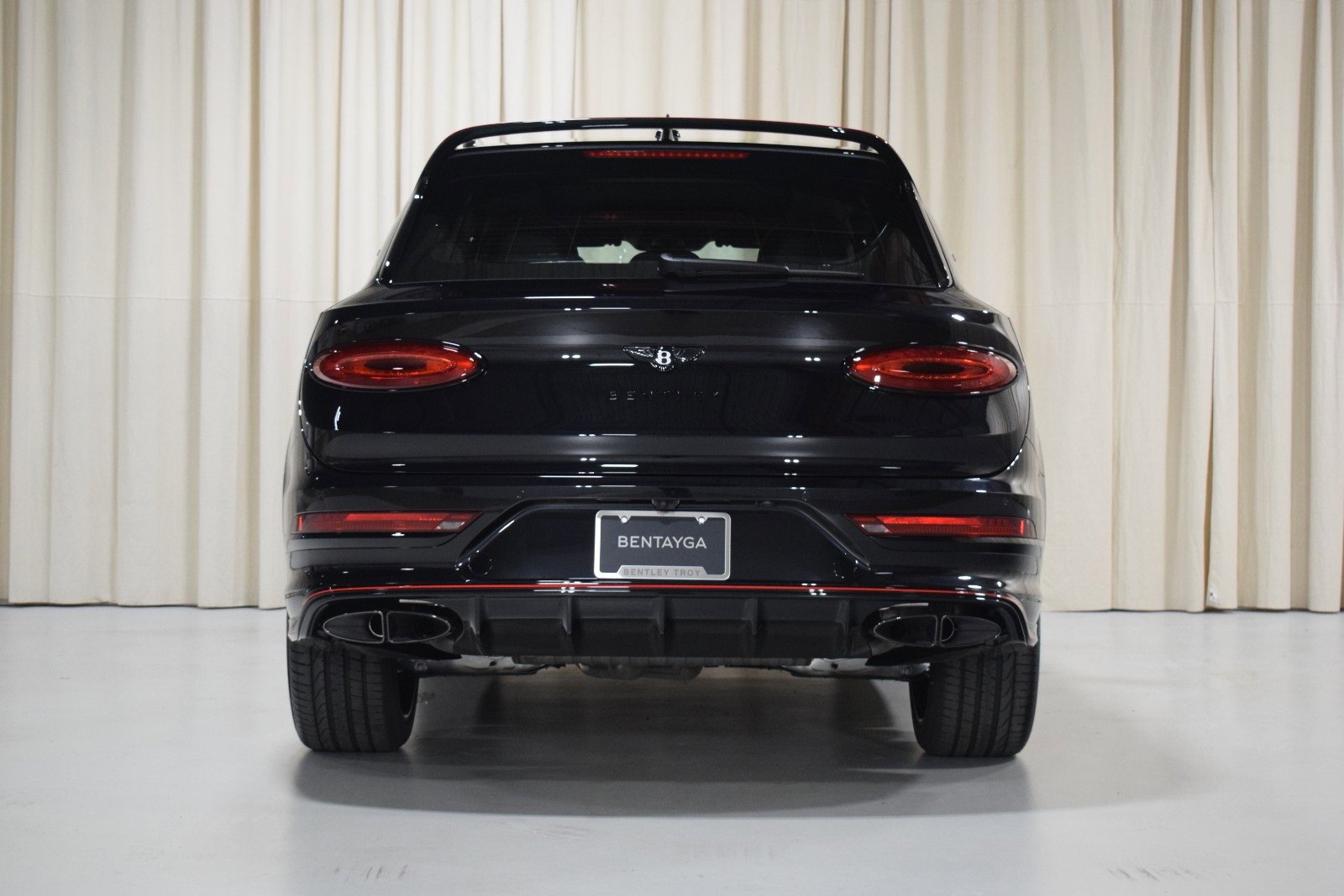 New 2025 Bentley Bentayga image 14