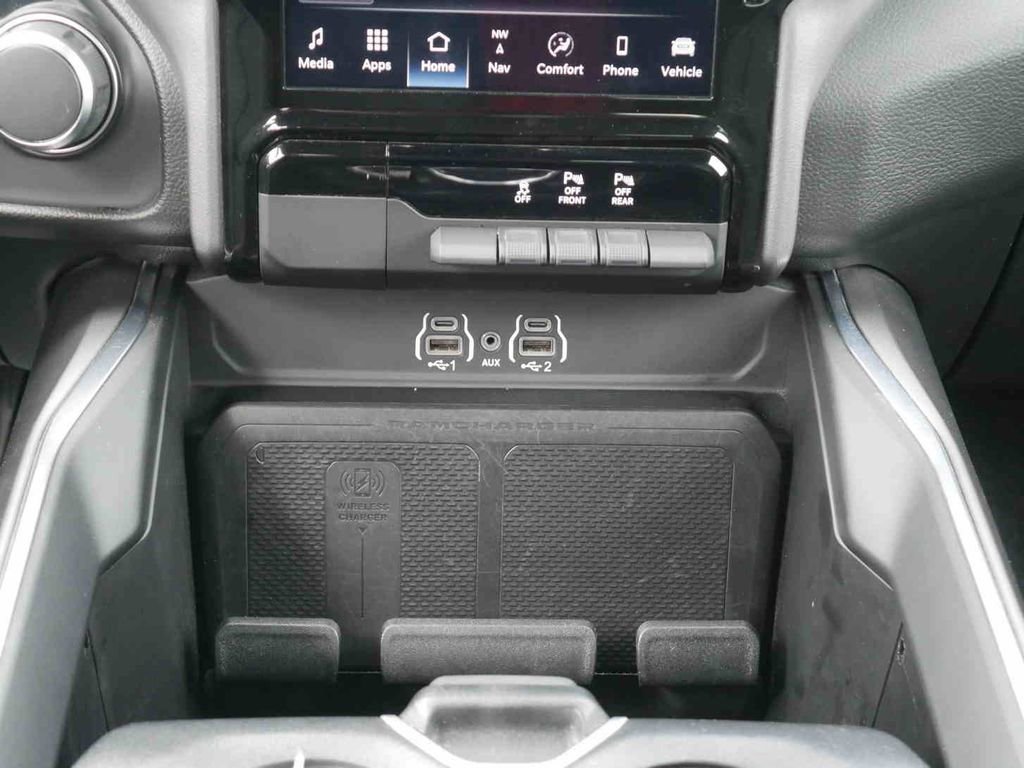 Used 2025 RAM 1500 Big Horn image 8