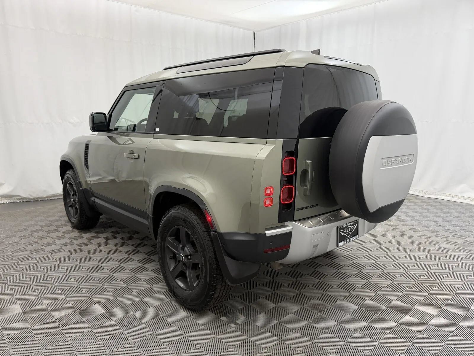 Used 2022 Land Rover Defender 90 AWD/4WD image 8