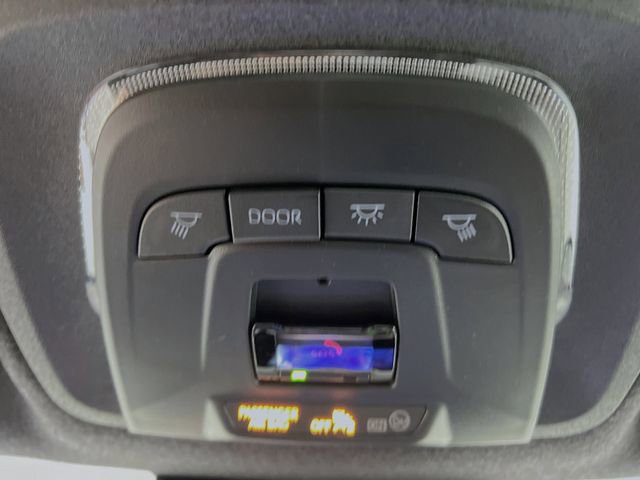 New 2026 Toyota Corolla SE image 18