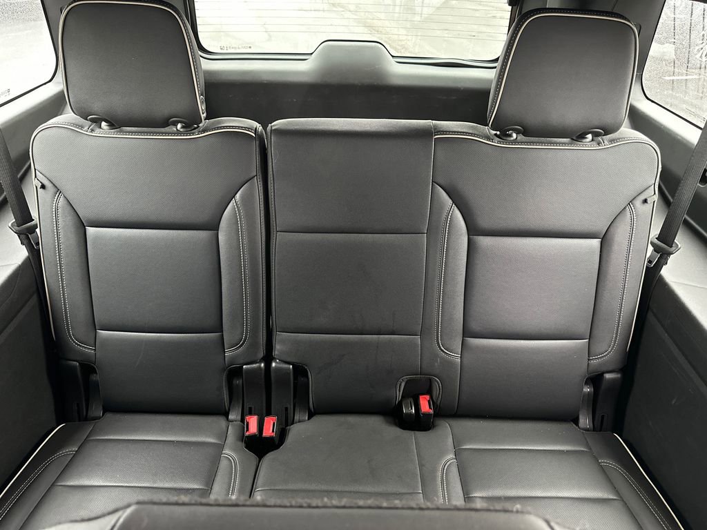 Used 2024 GMC Yukon XL SLT image 13