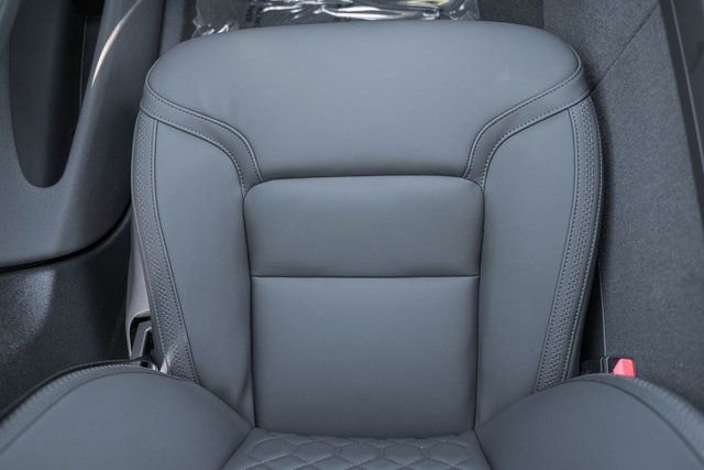 New 2026 Volvo XC60 B5 Plus w/ Protection Package Premier image 27