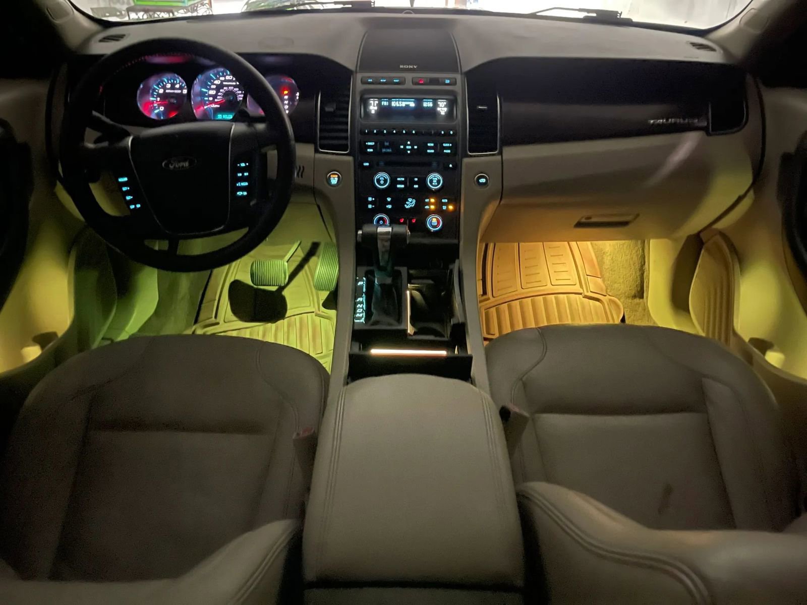 Used 2011 Ford Taurus SEL w/ 202A Rapid Spec Order Code image 21