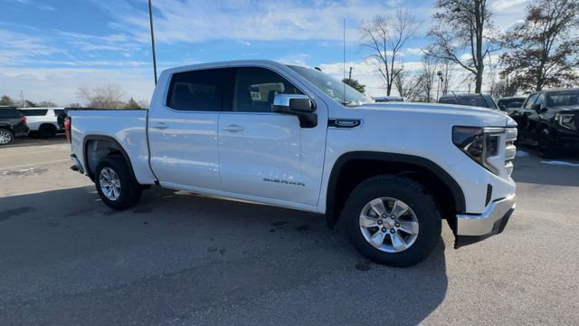 New 2026 GMC Sierra 1500 SLE image 2