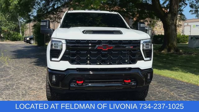 Certified 2026 Chevrolet Silverado 2500 ZR2 AWD/4WD image 3
