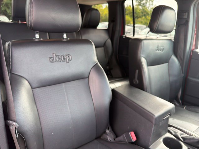 Used 2012 Jeep Liberty Sport AWD/4WD image 29