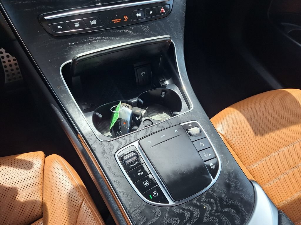 Used 2023 Mercedes-Benz GLC 300 4MATIC Coupe image 15