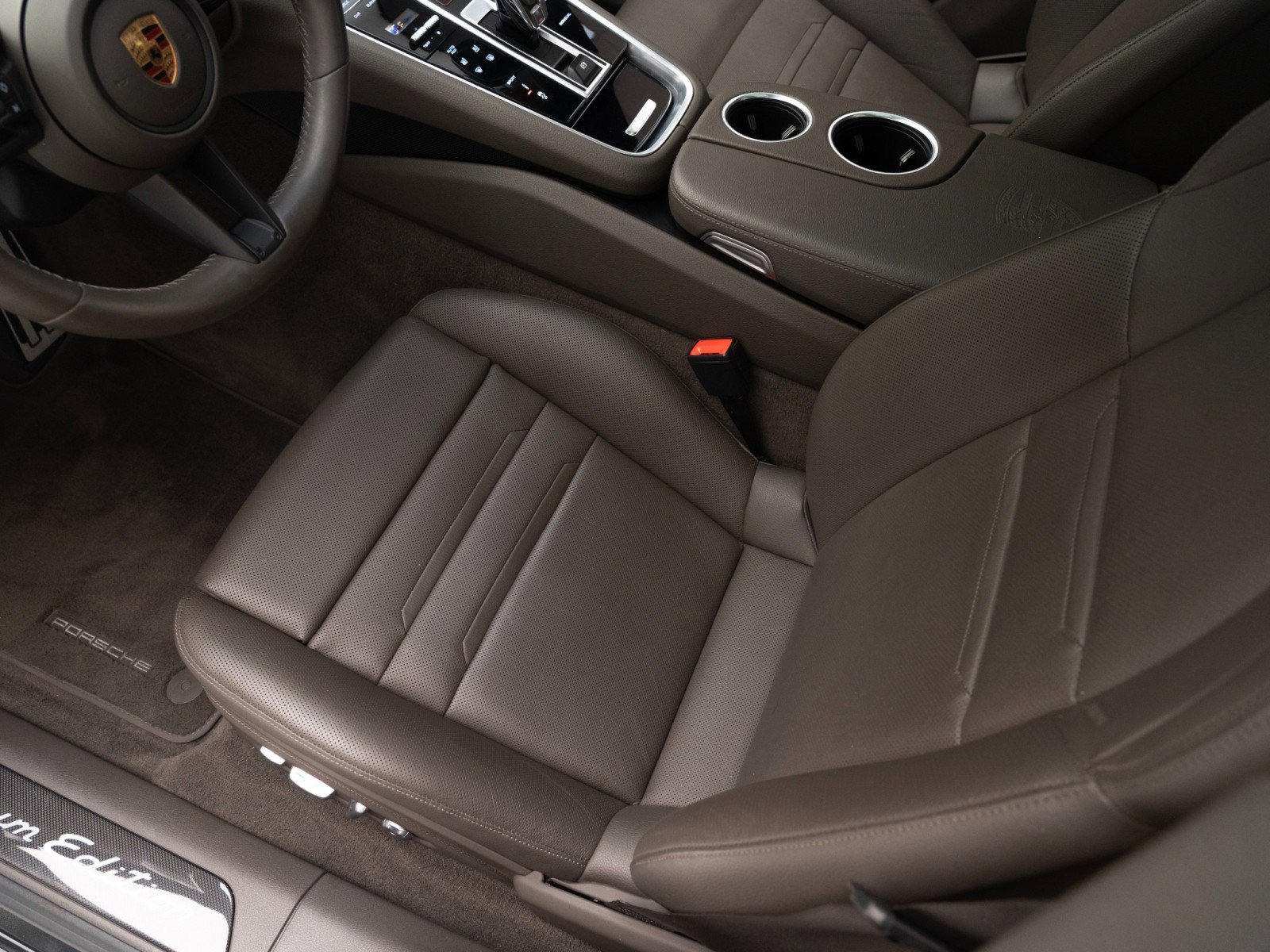 Certified 2022 Porsche Panamera 4 Platinum Edition image 17