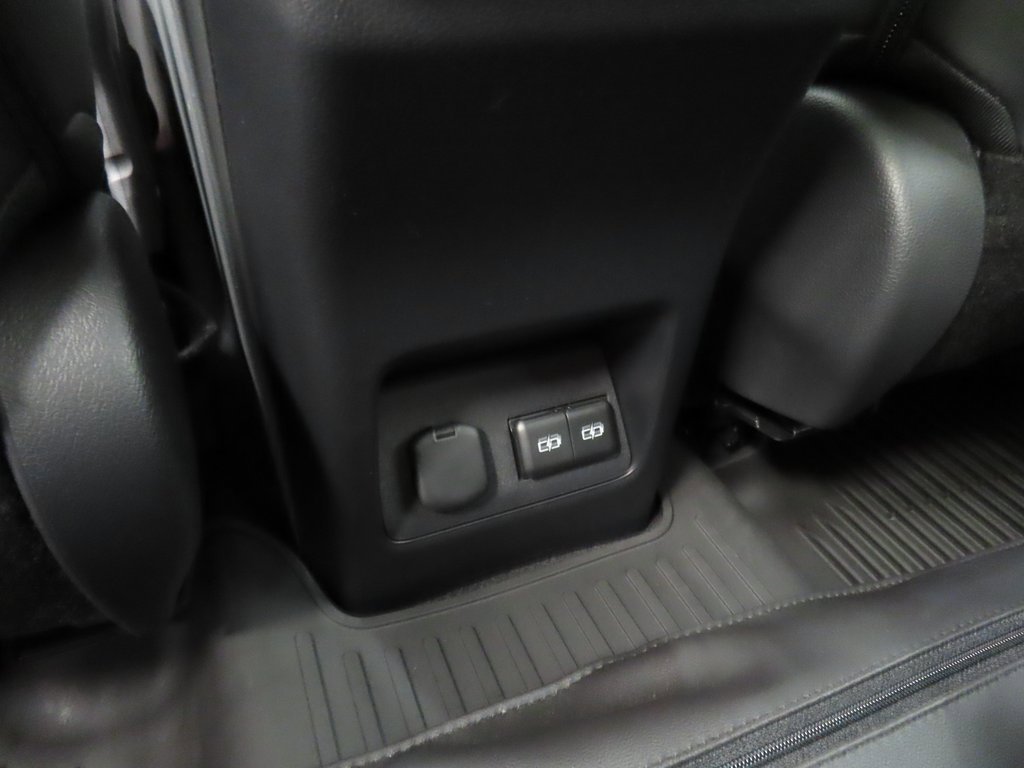 Used 2025 Lexus NX 300h AWD w/ Luxury Package image 11