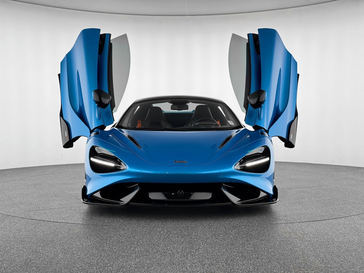 Used 2022 McLaren 765LT image 10