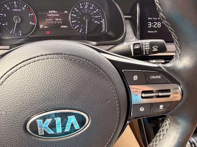 Used 2020 Kia Cadenza Limited FWD image 25