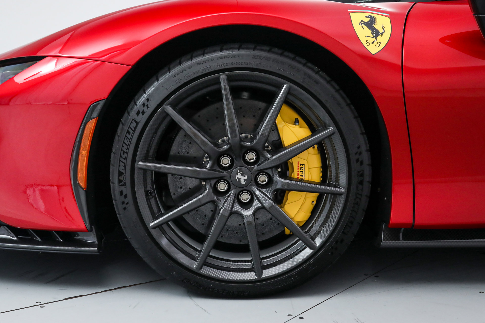 Used 2025 Ferrari SF90 Spider image 45