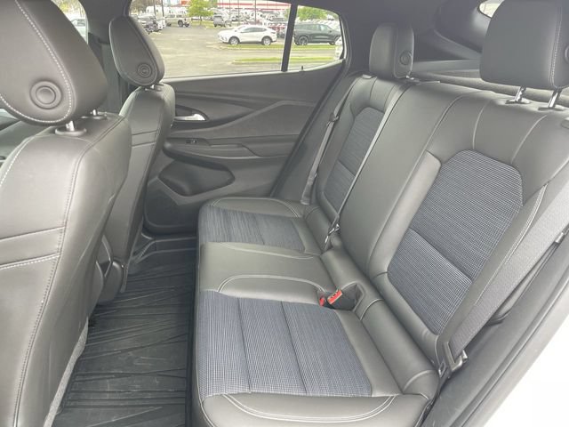 Used 2024 Buick Envista Sport Touring w/ Convenience I Package FWD image 21