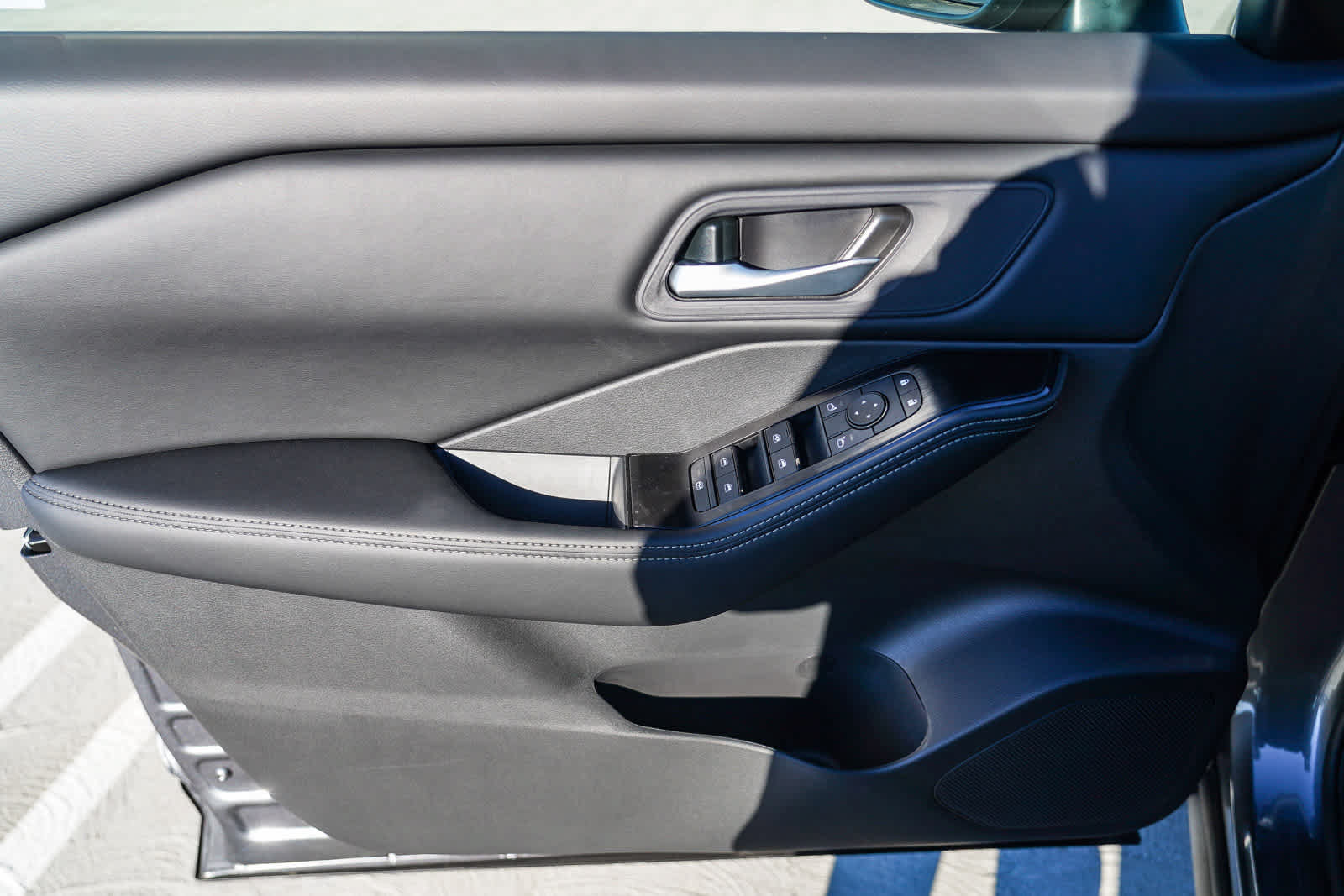 New 2026 Nissan Rogue SV FWD image 22