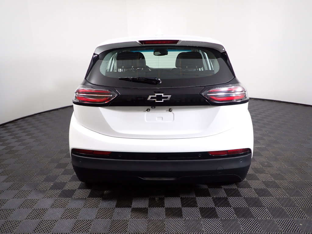 Used 2022 Chevrolet Bolt LT w/ Infotainment Package FWD image 15
