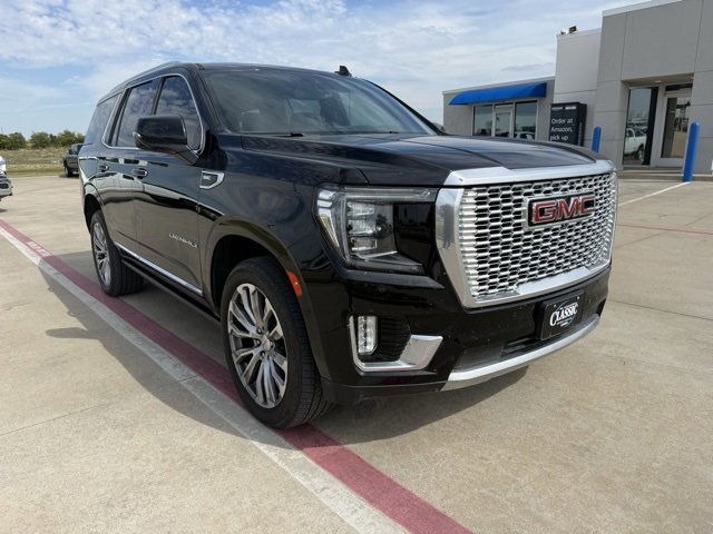 Used 2023 GMC Yukon Denali w/ LPO, Floor Liner Package