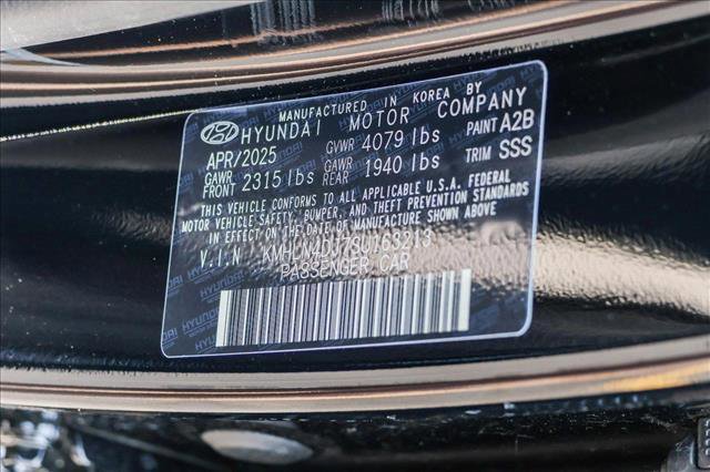 New 2025 Hyundai Elantra Limited image 26