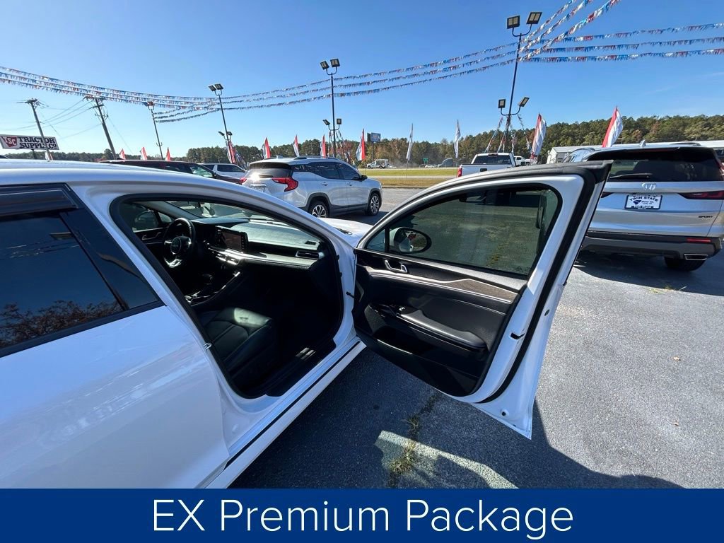 Used 2024 Kia K5 EX w/ EX Premium Package image 23