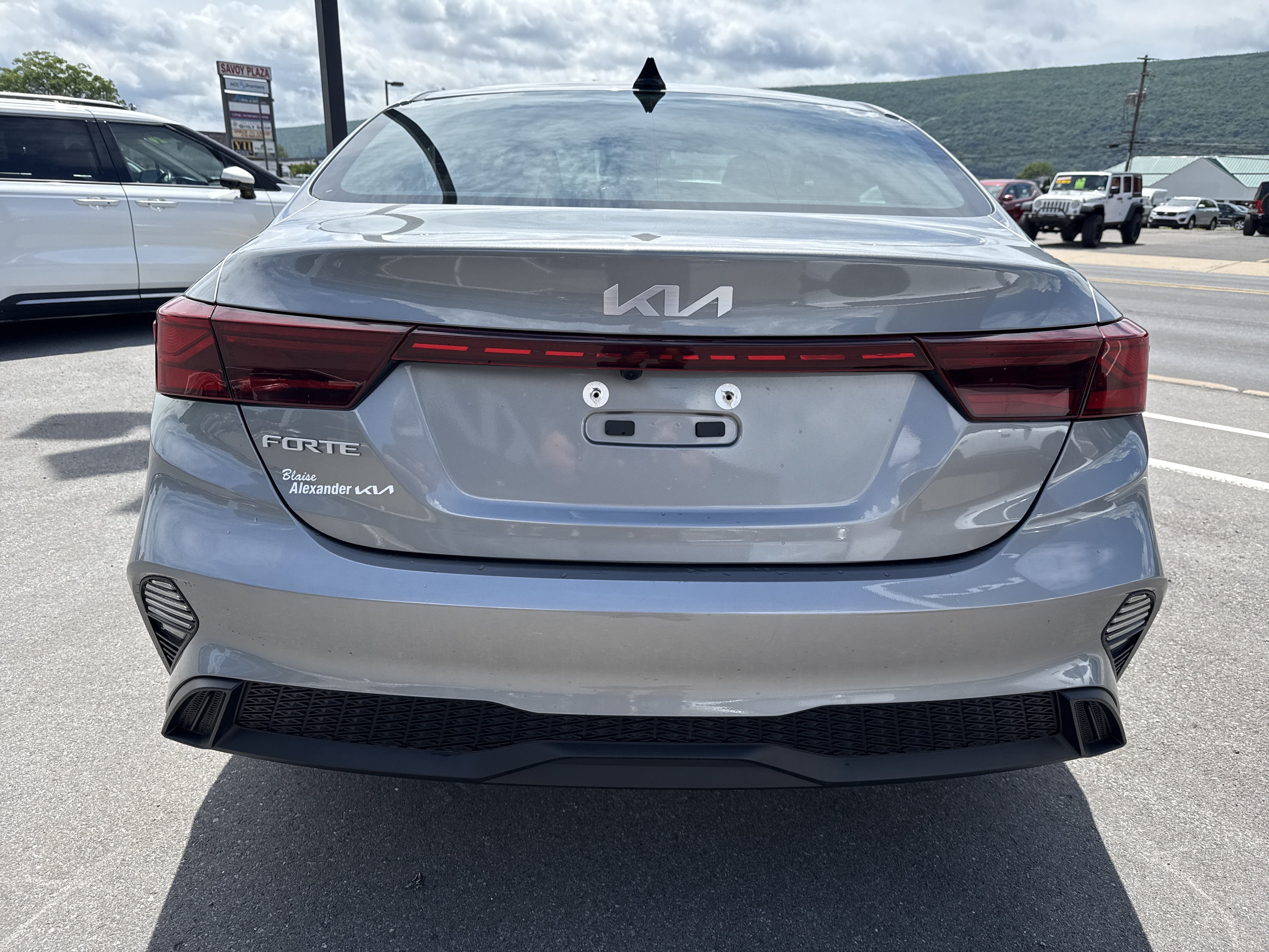 Certified 2024 Kia Forte LXS FWD image 4
