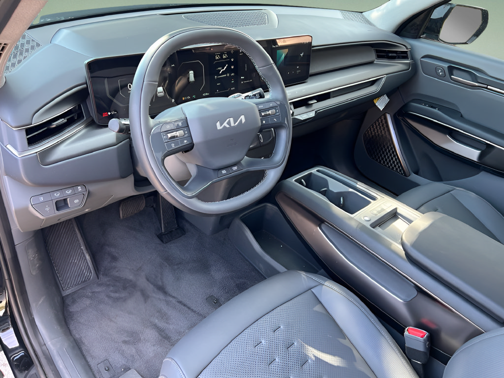 Used 2026 Kia EV9 Wind AWD/4WD image 17