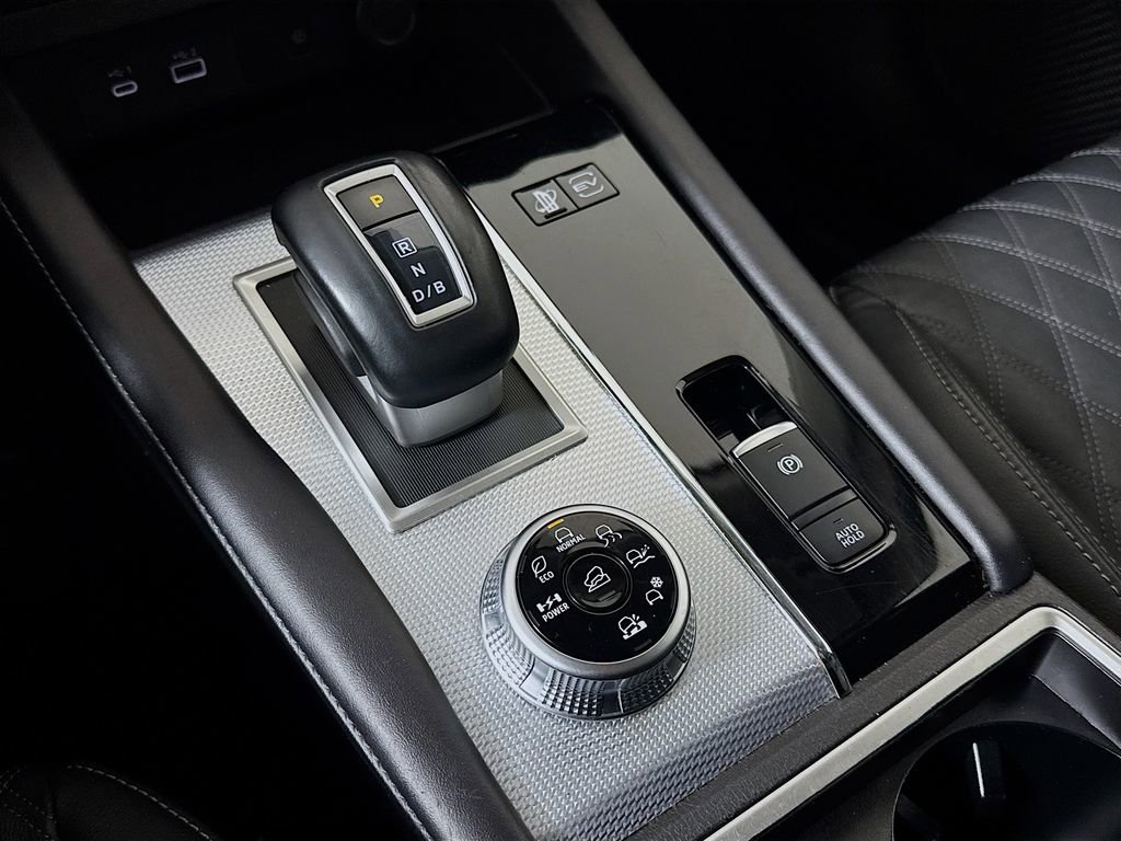 Used 2023 Mitsubishi Outlander SEL image 15