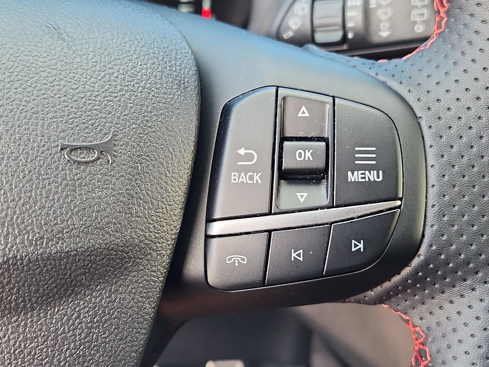 Used 2023 Ford Escape ST-Line w/ Tech Pack #1 AWD/4WD image 21