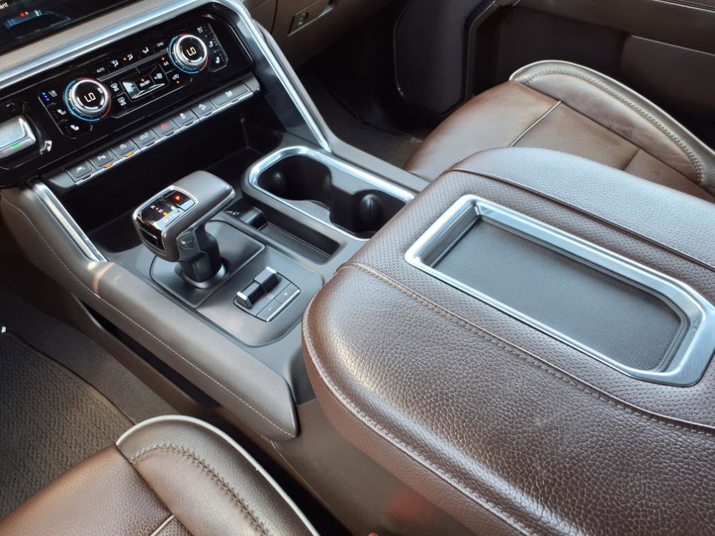 Used 2022 GMC Sierra 1500 Denali w/ Denali Reserve Package image 18