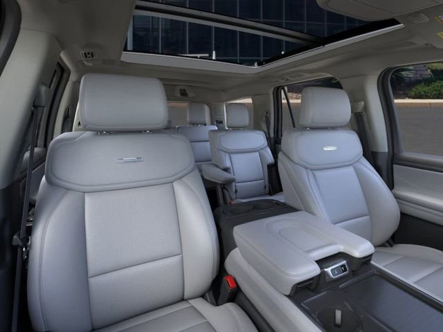 New 2025 Ford Expedition Platinum image 10
