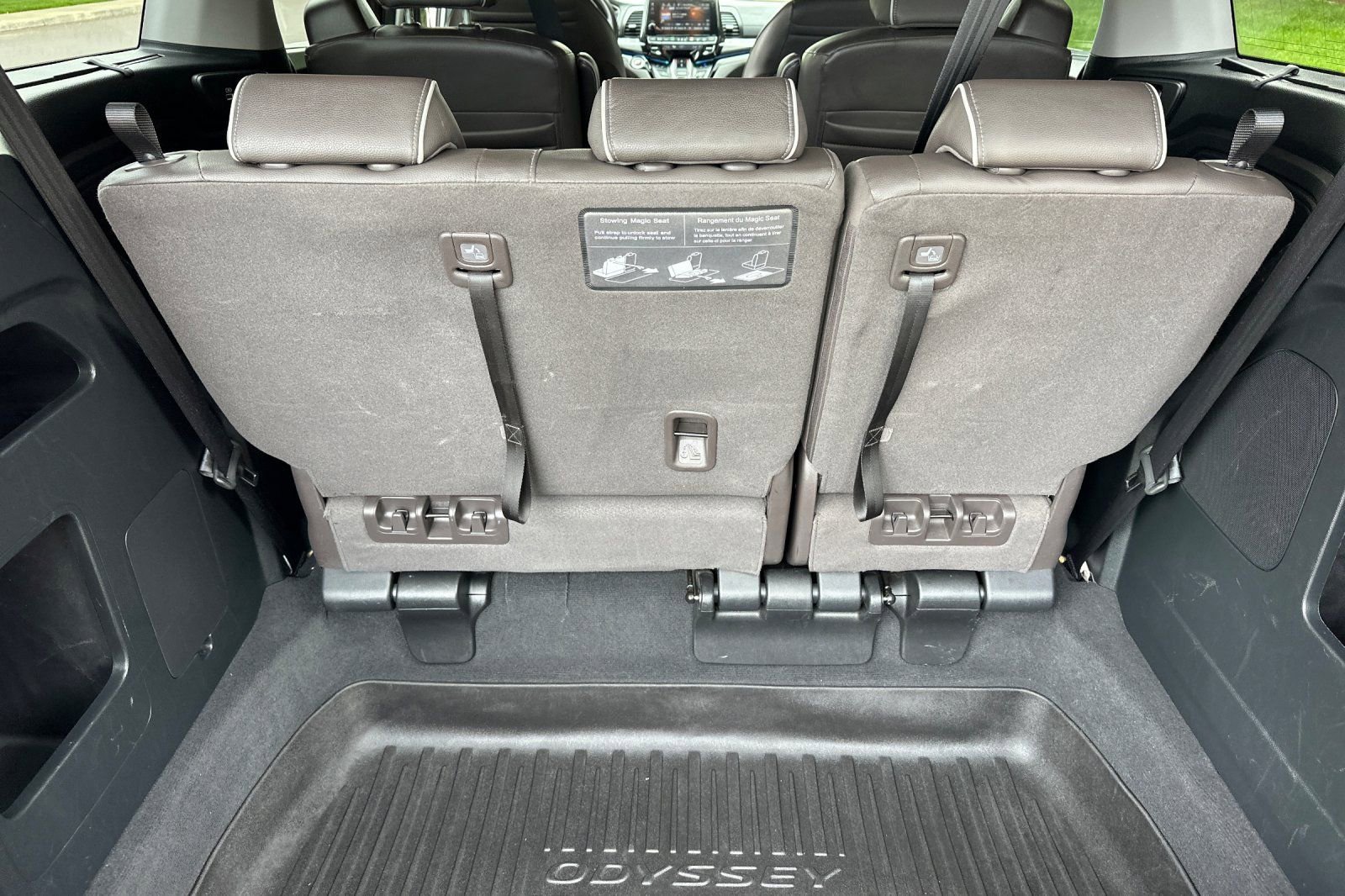 Used 2022 Honda Odyssey Elite image 14